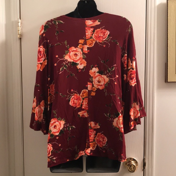 (1X) Plus Size Wine Floral Cardigan - Picture 5 of 5